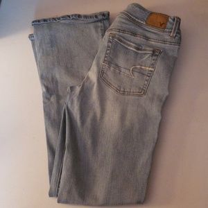 AMERICAN EAGLE 10 REG KICK BOOT JEANS